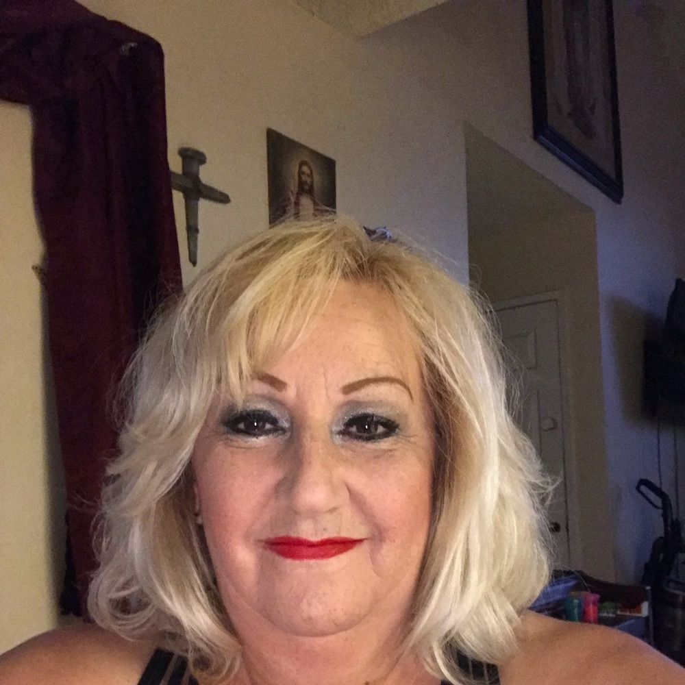 Meet your Posher, Leticia